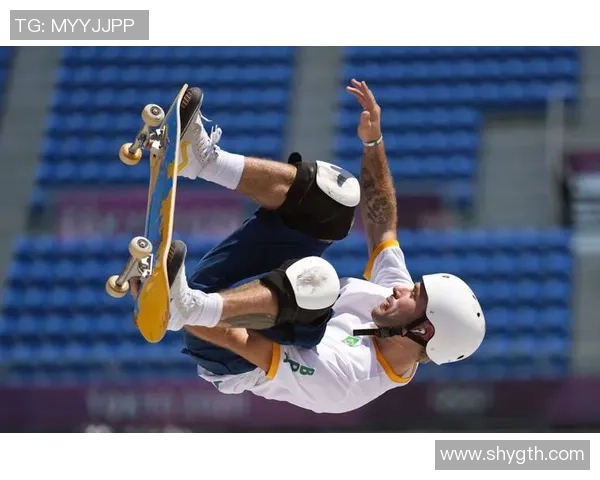 深圳滑板队在世界滑板锦标赛中以100分稳居积分榜首位 深圳滑板队在世界滑板锦标赛中以100分稳居积分榜首位